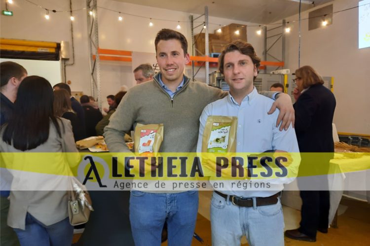 1)	Charles Delbaere et Pierre-Louis Lambert, fondateurs de Ferm Fabrik. (© Aletheia Press / L.Péron)