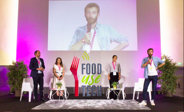 Table ronde Food Use Tech. De g à d : Florent Simonneau, directeur commercial de Chronofresh, Nathalie Rolland, co-fondatrice de Agriculture Cellulaire France, Sophie Bergeret, responsable stratégie chez Jow et Guillaume Joly, co-fondateur et directeur de la publication de Les Horizons. (© Aletheia Press / A.Morel)