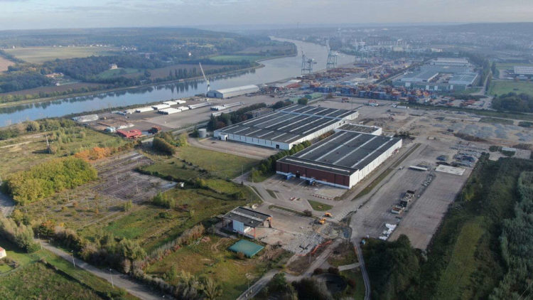 Vue sur la plateforme industrielle de Grand-Couronne - Moulineaux